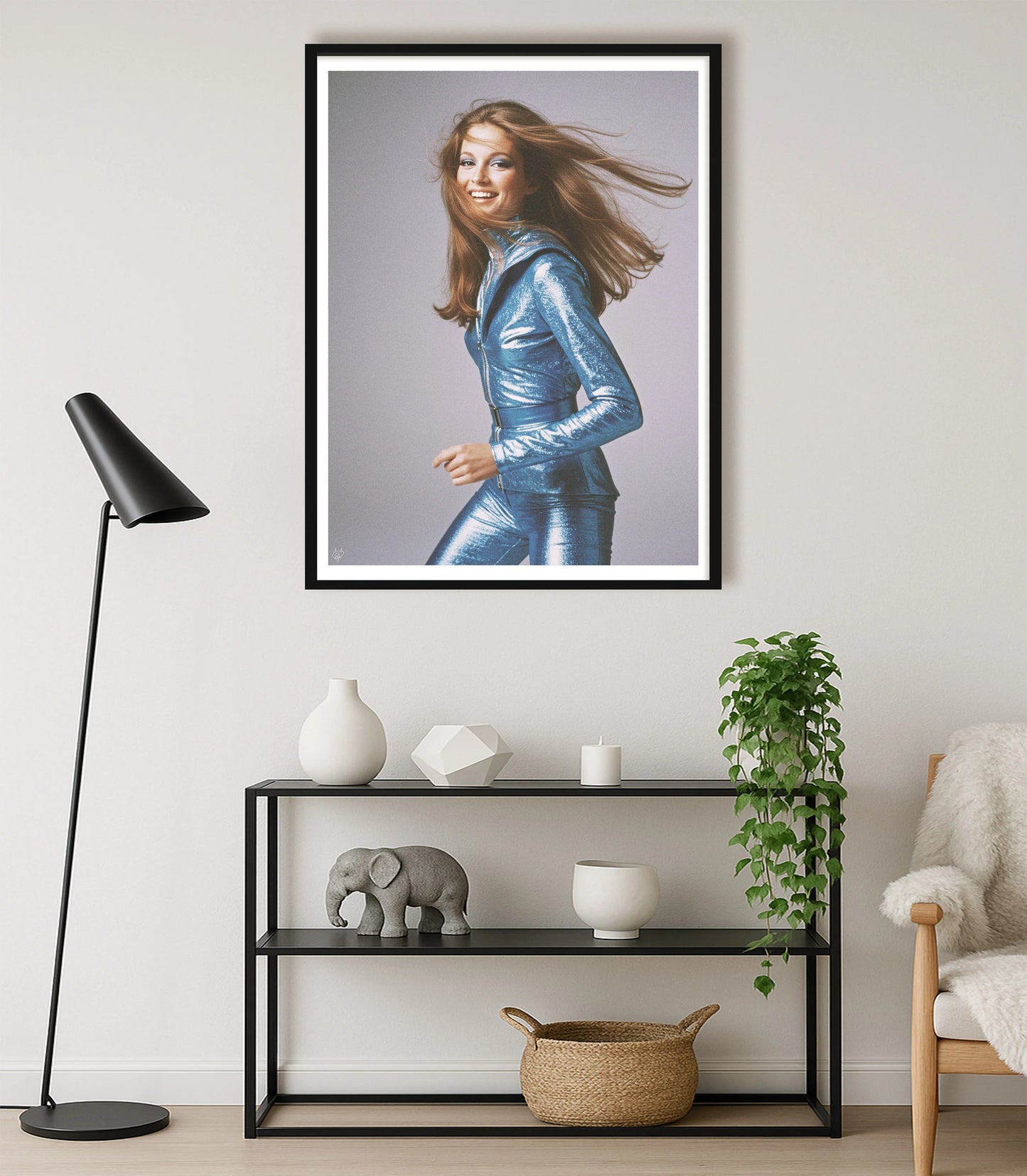 Disco Dawn 76 WhiteLounge BlackFrame mockup