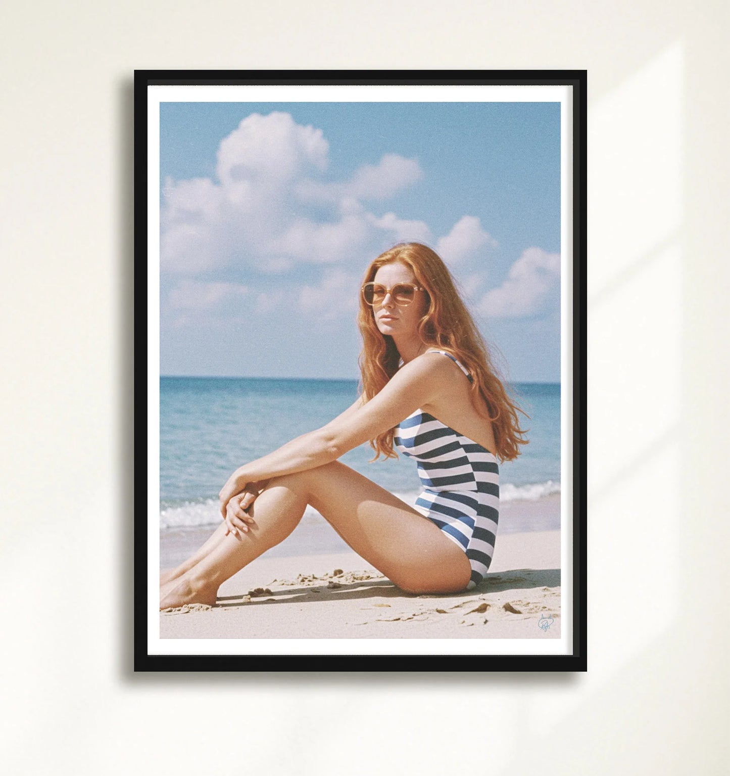 Sand Lounger Neutral closeup BlackFrame mockup