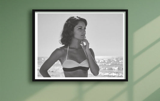 Shimmer & Sun Green closeup BlackFrame mockup